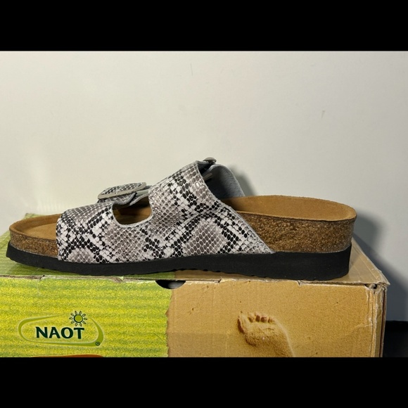 Naot Santa Barbara Cobra Snakeprint Sandals Grey/White Womans EU 38/US 7-7.5 - Picture 7 of 15